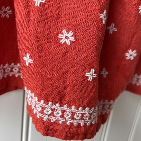 OLD NAVY Orange and White Embroidered Smocked Frilly Crop Top Size CS - Picture 2 of 7